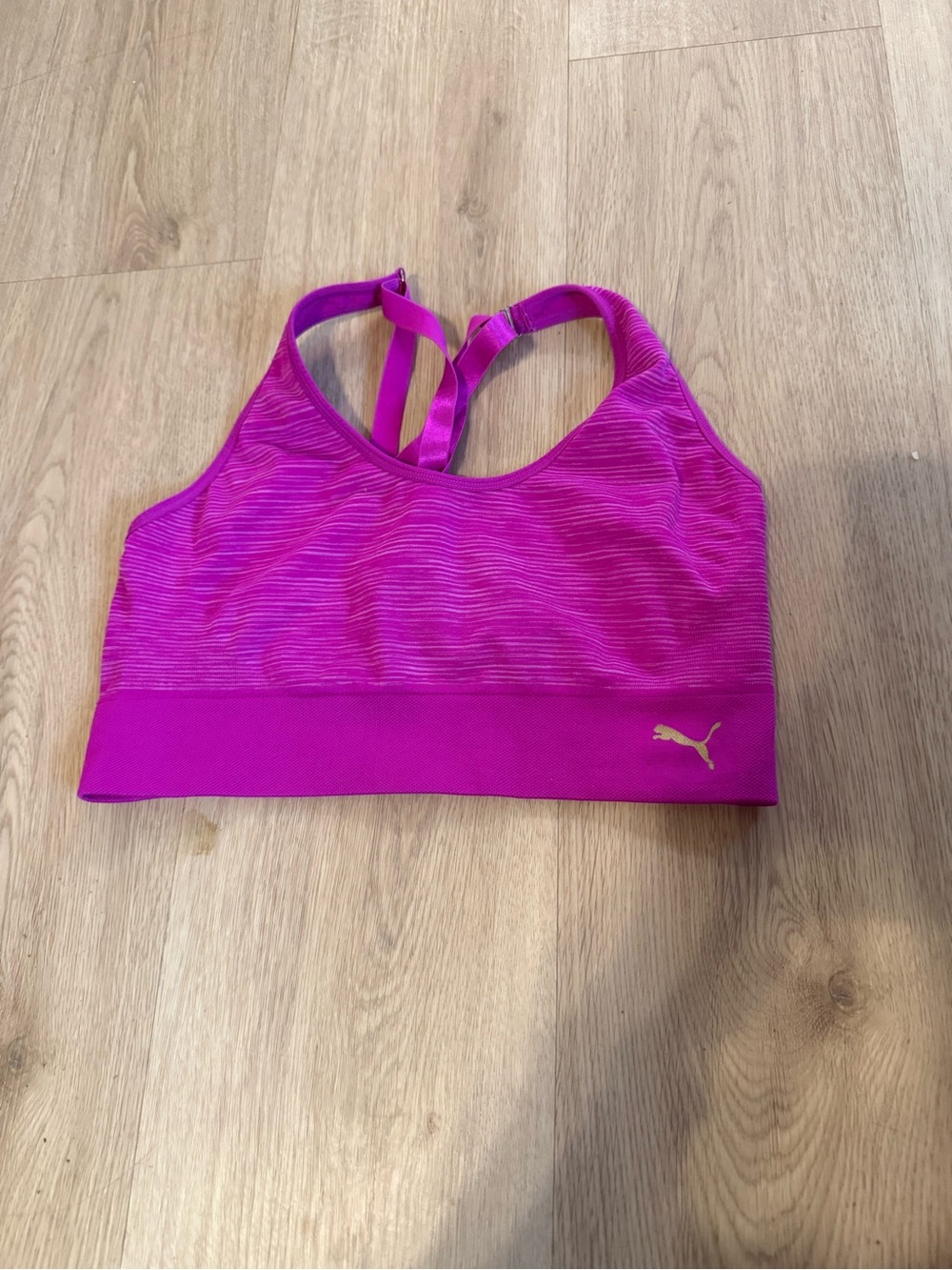 Puma Women's Fuchsia Pink Strappy Sports bra size small